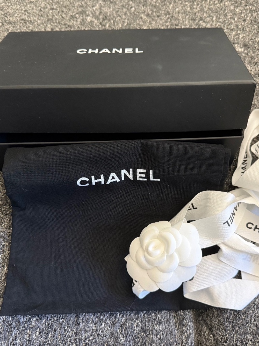 Chanel - empty box